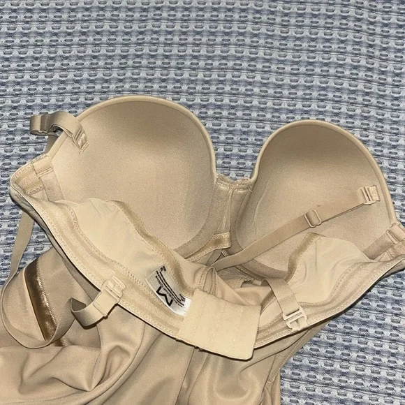 Maidenform Ultra-Firm Control Convertible Shapewear Slip with Underwire Support - Picture 8 of 10